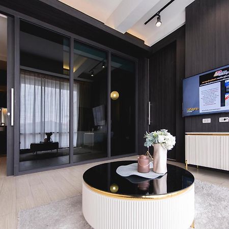 Qlosest Hotel Накхонратчасіма Екстер'єр фото